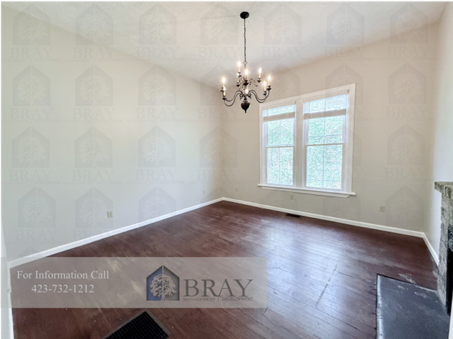 Photo - Timeless Elegance Meets Modern Comfort – S... House