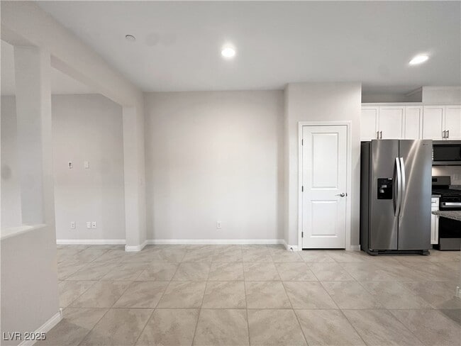 Photo - 69 Serene Tempo Ave