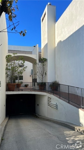 Building Photo - 1745 Selby Ave Unit 5 Rental