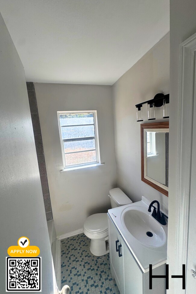 Photo - 132 Frances St