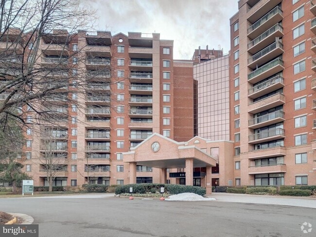 Building Photo - 2230 George C Marshall Dr Unit 1127 Rental