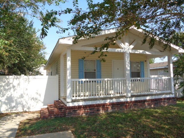 Building Photo - 10010 Sugarvine Ln