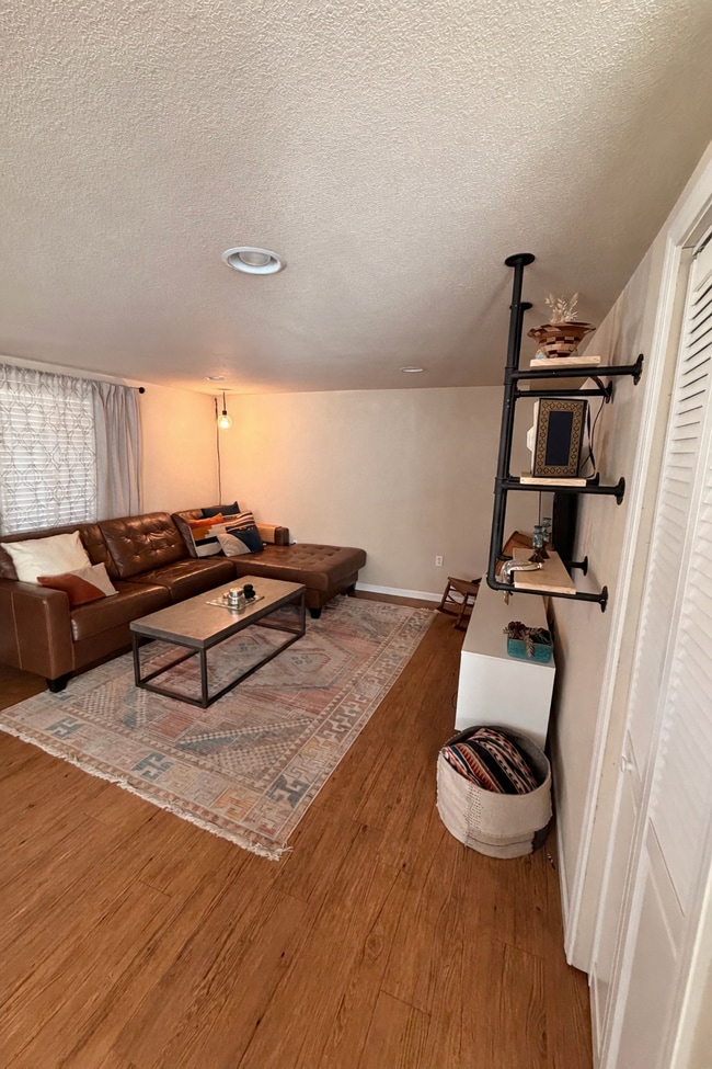 Photo - 513 N Franklin St