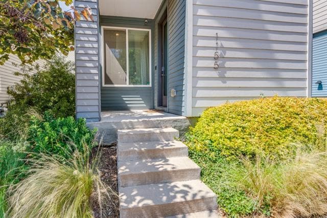 Photo - 1155 Crownview Ln