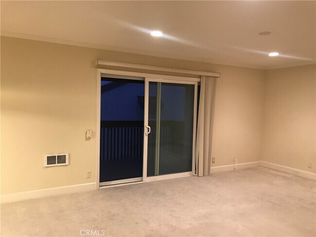 Photo - 3110 Via Alicante