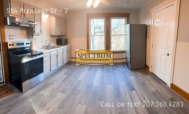 Photo - 584 Pleasant St Unit 2