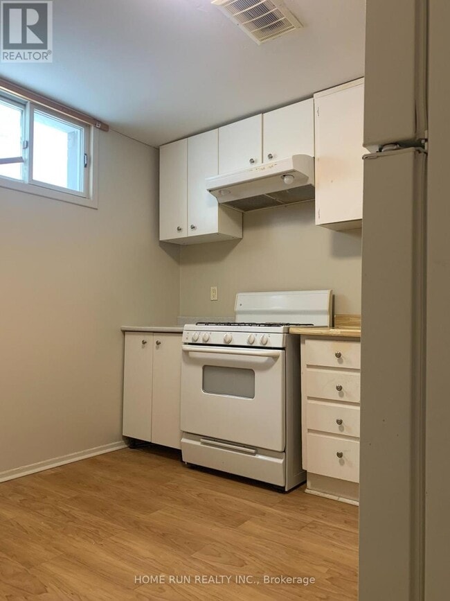 Photo - 859 Tavistock Rd Unité 3