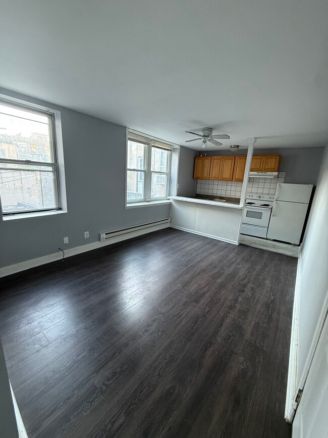 Living Room/Kitchen - 808 S 6th St Unit 2B