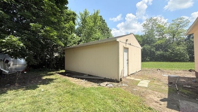 Photo - 85 Shaefer St