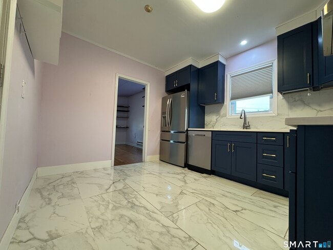 Photo - 11 Woodend Rd