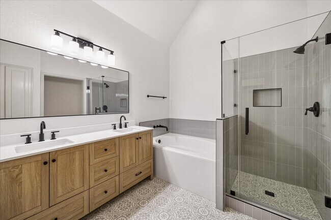 Photo - 8919 Summer Ash Ln