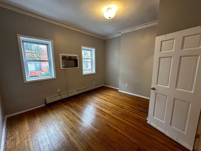 Photo - 123 Sherman Ave Unit 2nd Floor