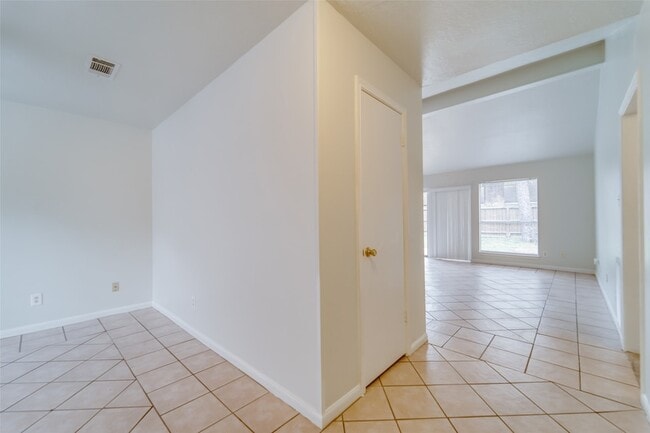 Photo - 15114 Forest Lodge Dr