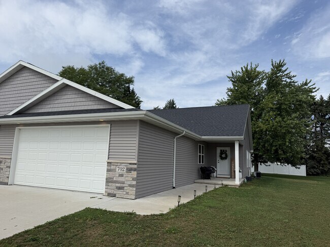 702 Hartzheim Dr