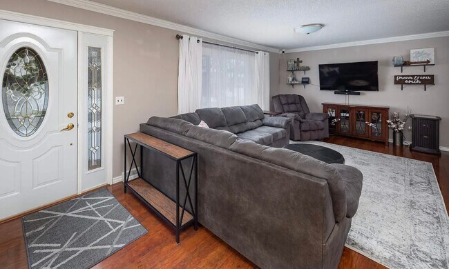 3117 Windsor Dr