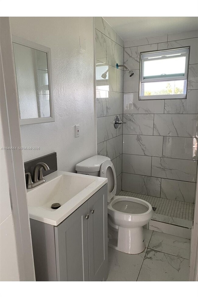 Photo - 6045 Buchanan St Unit 1