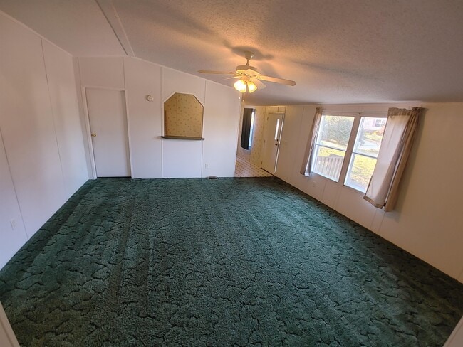 Photo - 218 Creektop Ct