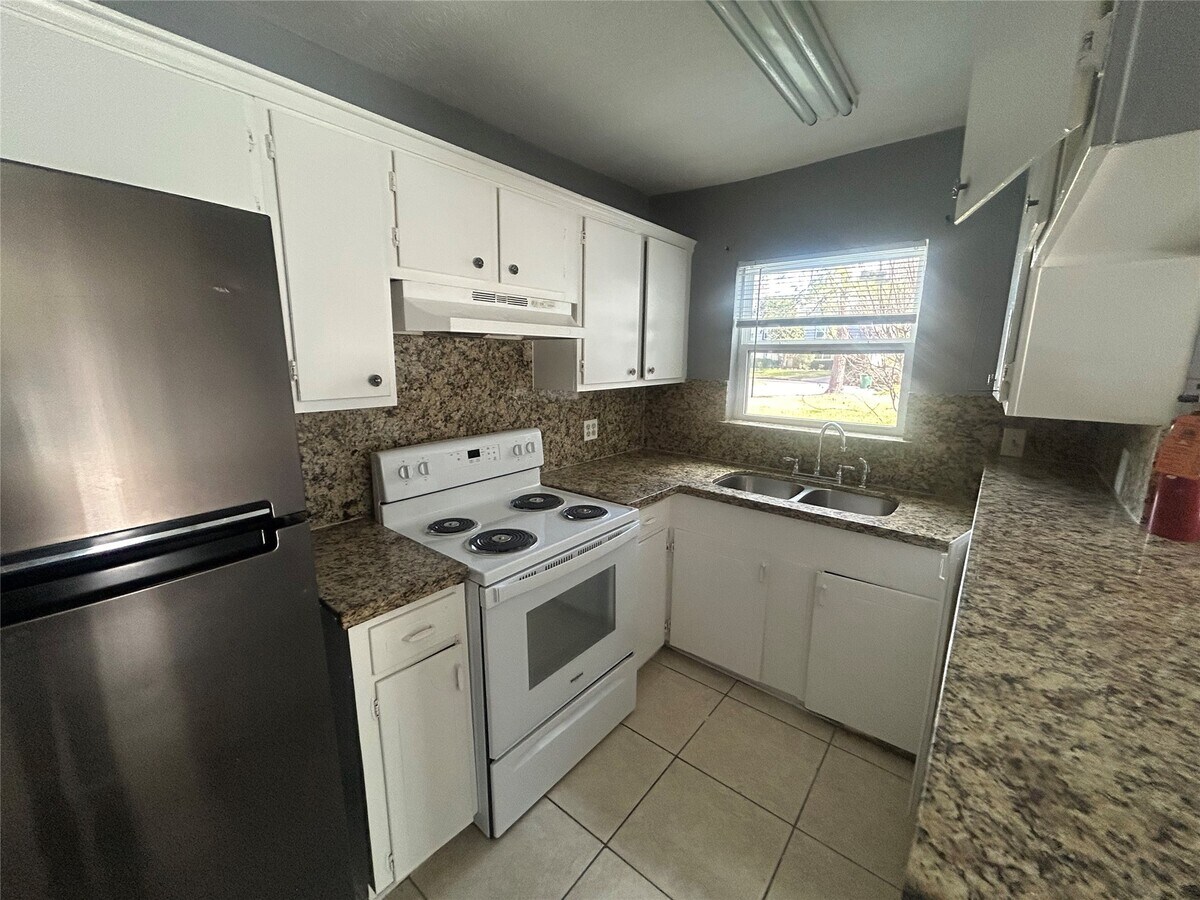 Photo - 6702 Biggs Ct Unit 1