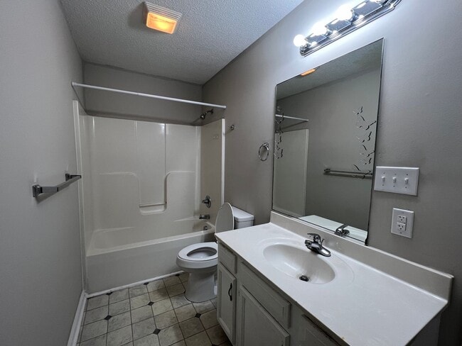 Photo - 710 Dixie St