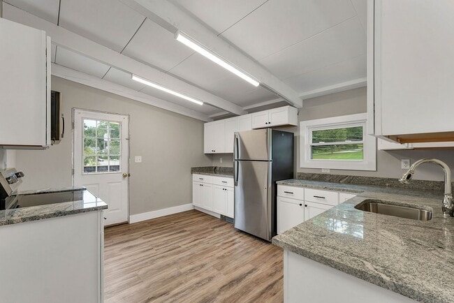 Photo - 175 Pleasant St Unidad 3C