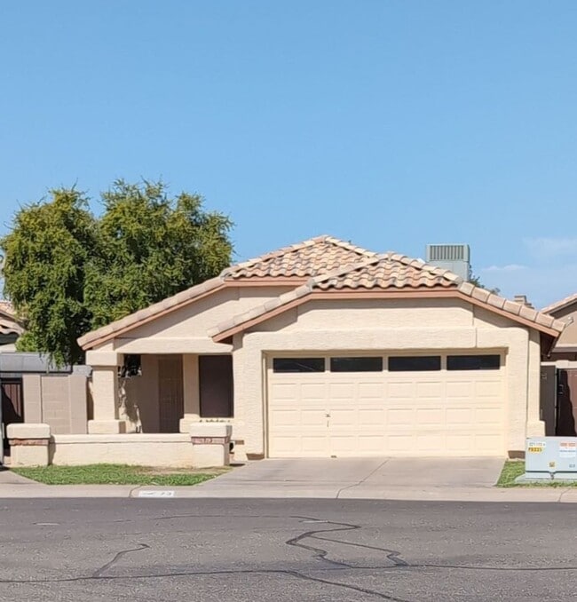 Building Photo - 73 S Cypress Ct