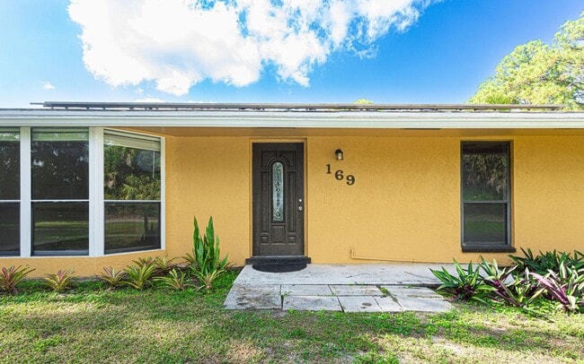 Photo - 169 Armadillo Way