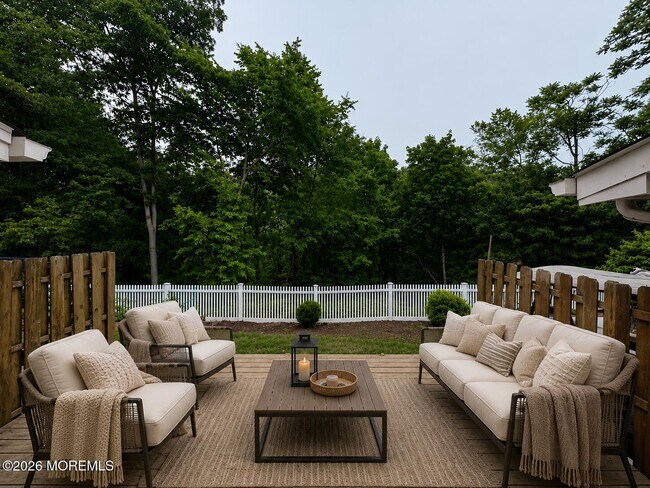 Photo - 207 Lindsey Ct