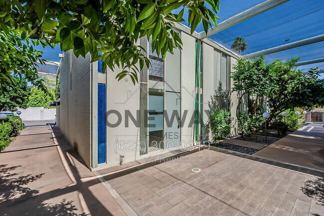 4411 N 40th St Unit 57