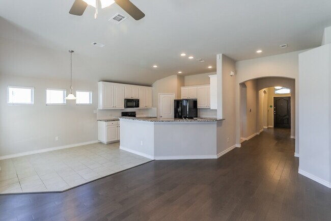 Photo - 120 Wilson Cliff Dr