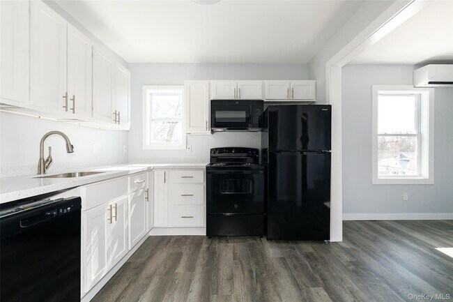 Photo - 68 Clark St Unit 2nd floor
