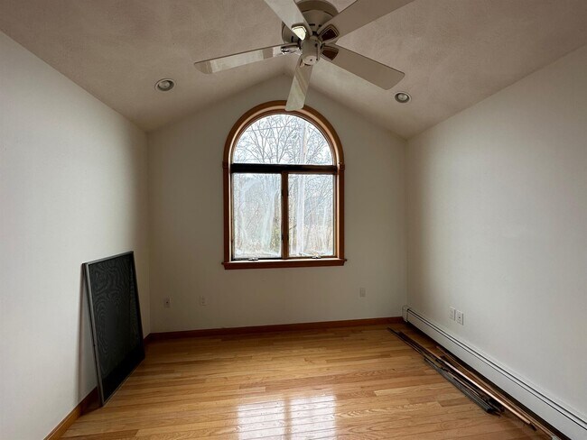 Photo - 116 Grover Rd