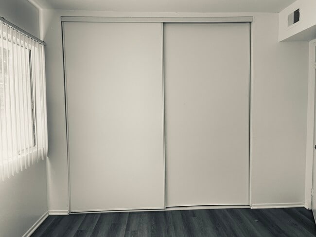 Photo - 6442 Rostrata Ave Apartamentos