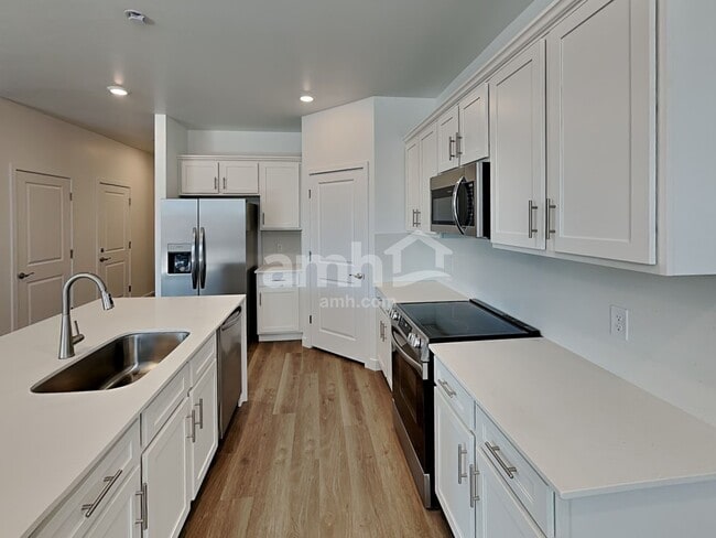 Photo - 9516 Harkes Dr