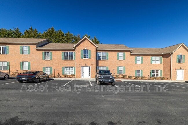 Photo - 1667 Maple View Way