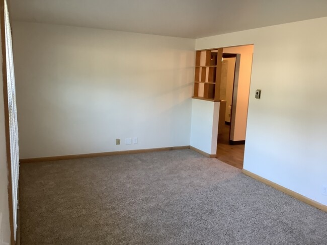 Sala de estar - 835 Neufeld St