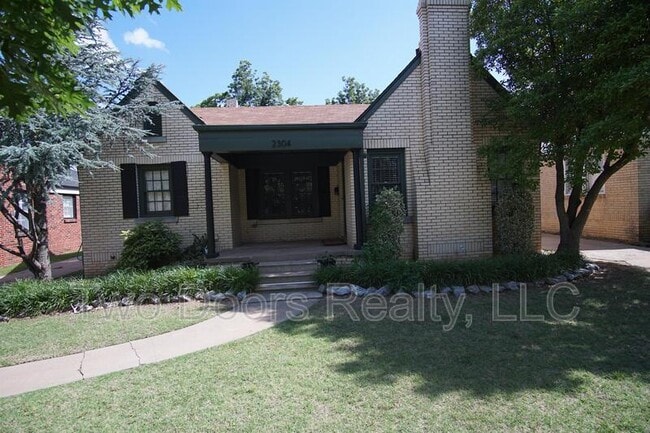 Building Photo - 2304 NW 28th St Rental