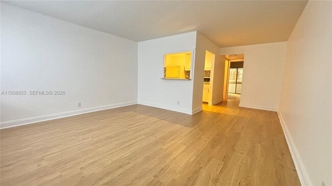 Building Photo - 62 Andover C Unit 62