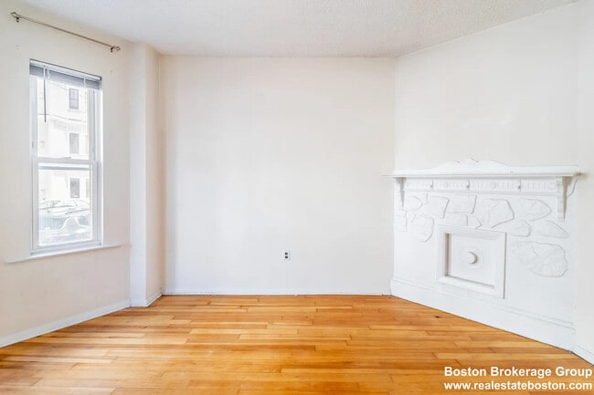 Photo - 20 Howell St Unit 2