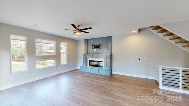 Photo - 208 Walnut Ave Unit B