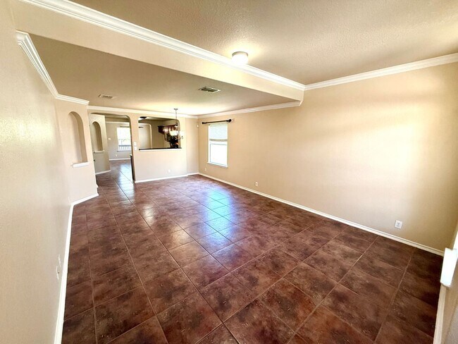 Photo - **APPLICATION RECEIVED** AVAILABLE NOW! Tw...