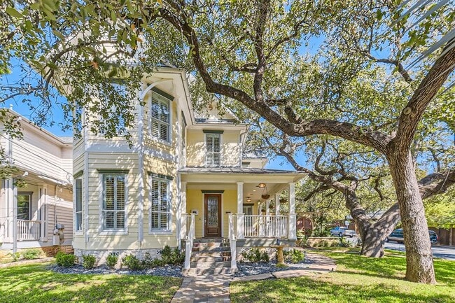 Photo - 2390 W 8th St Casa