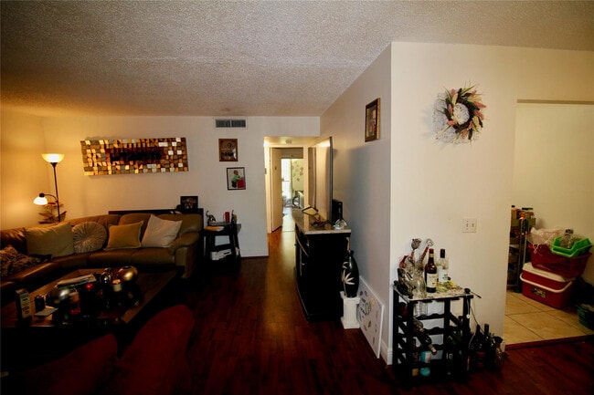 Photo - 316 Meadows Cir Unit 316