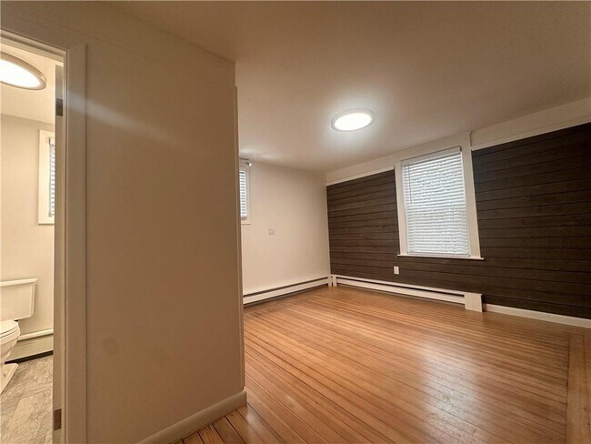 Photo - 31 Ceres St Unit 1