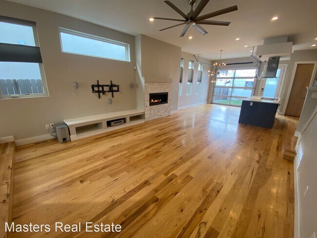 Photo - 5 br, 3.5 bath House - 4483 N Vrain St