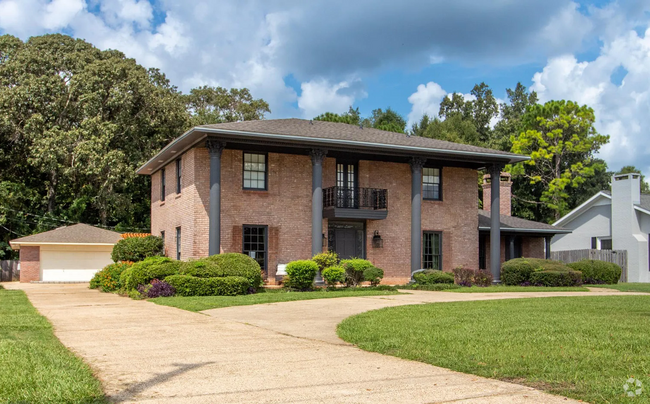 Building Photo - Two-Story !!!! Rental