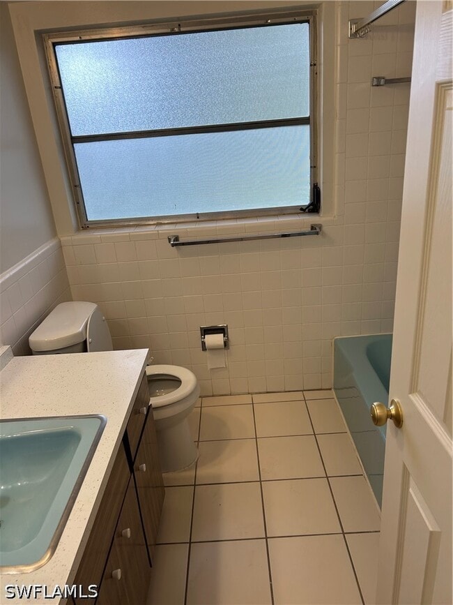 Photo - 1031 El Mar Ave