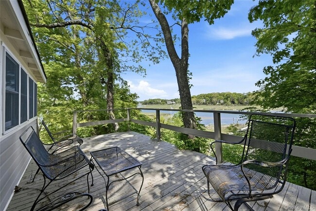 Photo - 1185 Fleetwood Rd