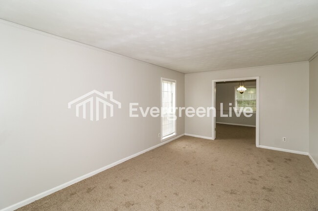 Photo - 5013 Knight Arnold Rd