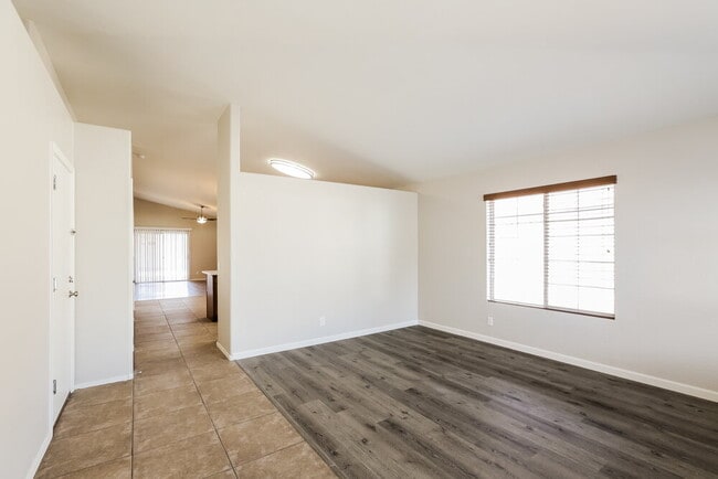 Photo - 2829 W Grenadine Rd