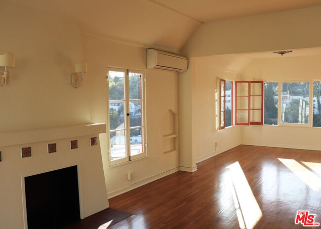 1409 Murray Dr